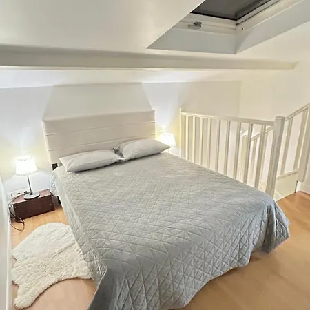 Duplex 12eme Pres De Nation Parijs